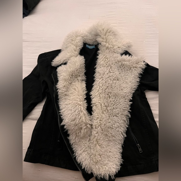 NWT Show Me Your Mumu Karson Washed Denim Jacket - Sz L - Picture 2 of 2